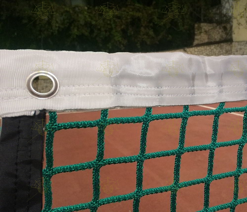 red tenis verde