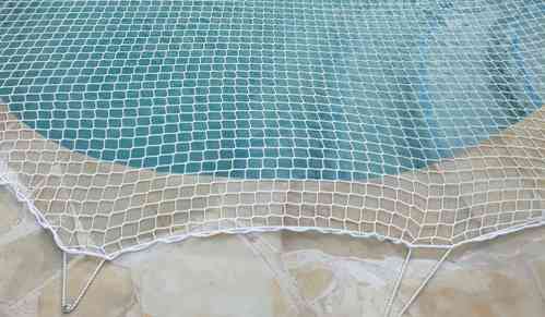 RED DE SEGURIDAD PARA PISCINA.  DE  POLIPROPILENO SIN NUDOS. MALLA 45X45 MM Y 3 MM Ø